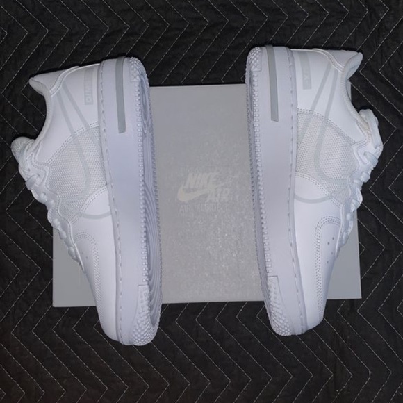 Air Force 1 REACT (NEW) - Picture 2 of 5